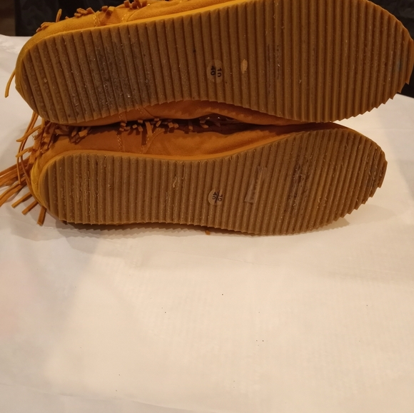 Booties - Picture 4 of 4